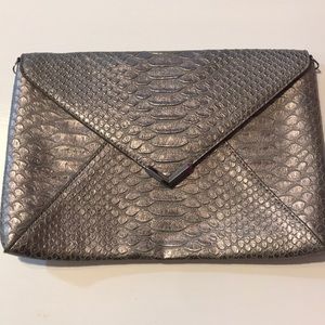 Stella & Dot clutch